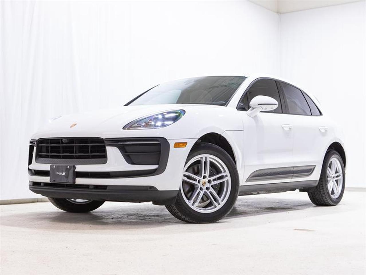 2023 Porsche Macan  Photo
