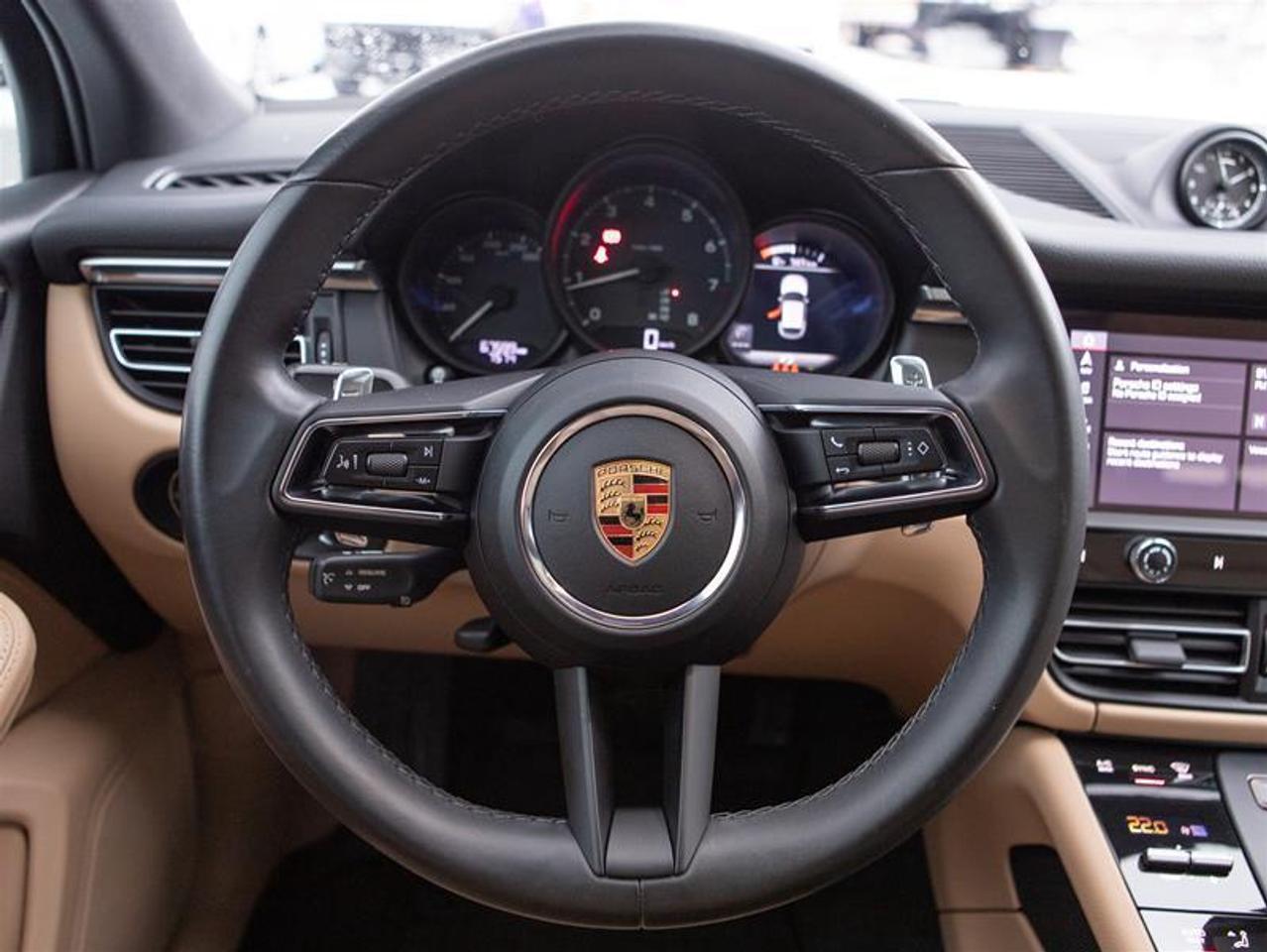 2023 Porsche Macan  Photo