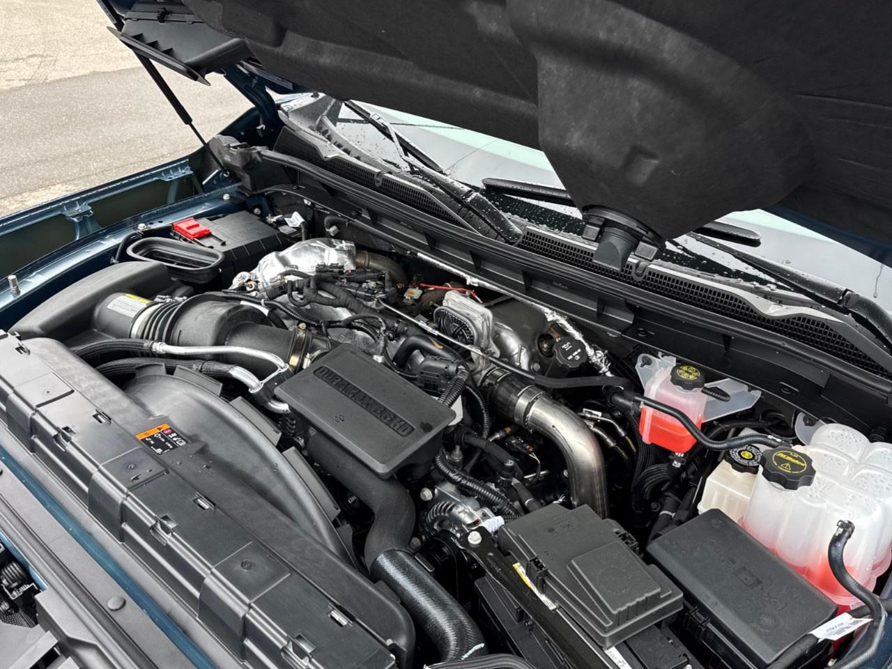 2026 GMC Sierra 3500HD CC 4WD Crew Cab 177" WB, 60" CA Pro Photo