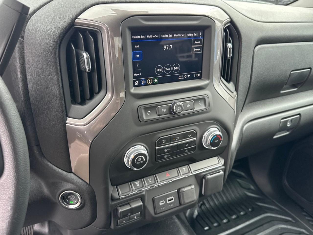 2026 GMC Sierra 3500HD CC 4WD Crew Cab 177" WB, 60" CA Pro Photo