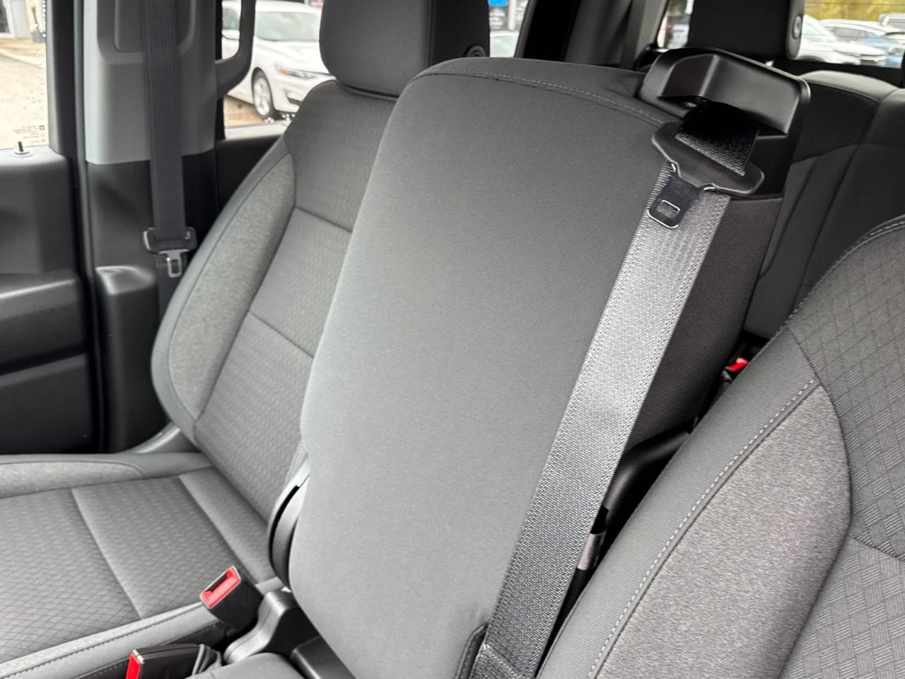 2026 GMC Sierra 3500HD CC 4WD Crew Cab 177" WB, 60" CA Pro Photo