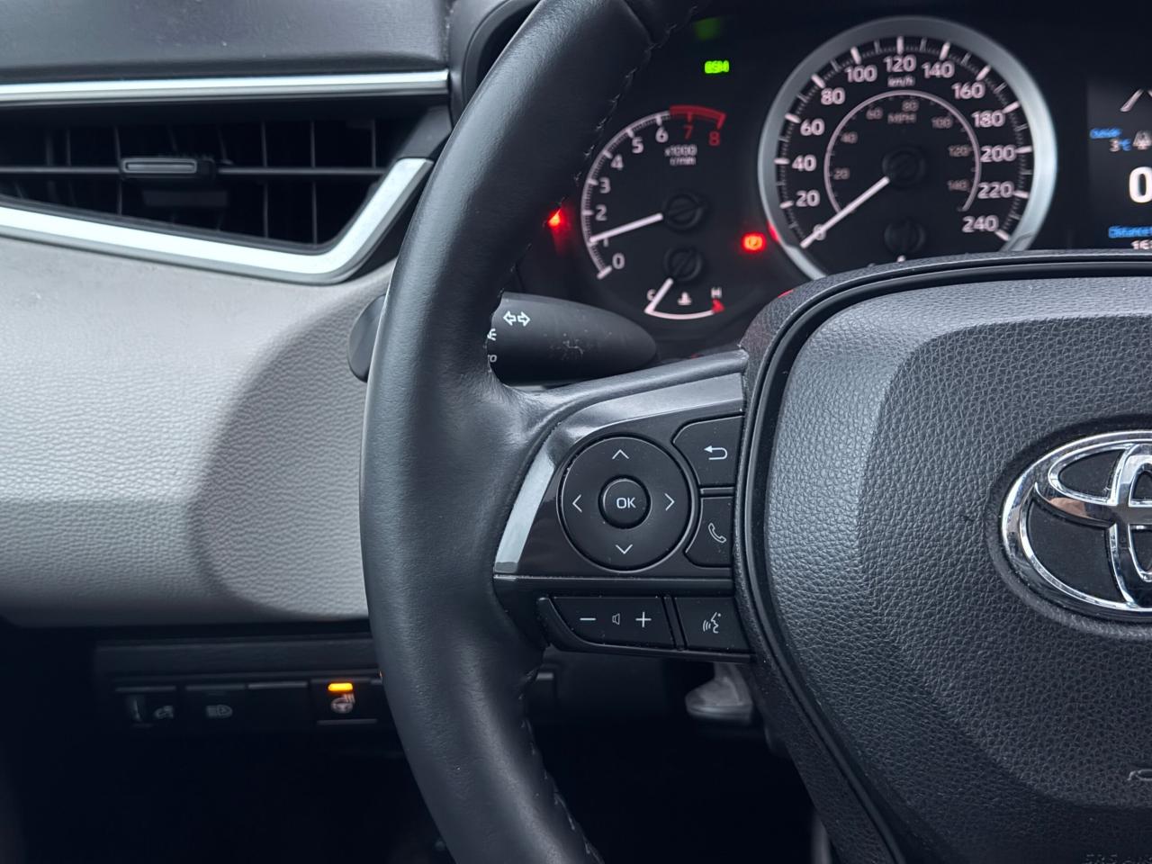 2021 Toyota Corolla LE UPGRADE   NO ACCIDENT Photo