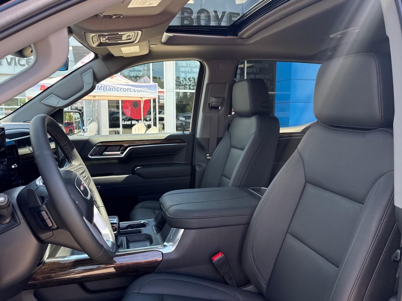 2026 GMC Sierra 1500 Crew Cab Short Box 4-Wheel Drive Elevation Photo