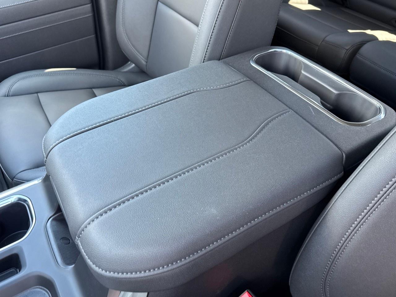 2026 GMC Sierra 1500 Crew Cab Short Box 4-Wheel Drive Elevation Photo