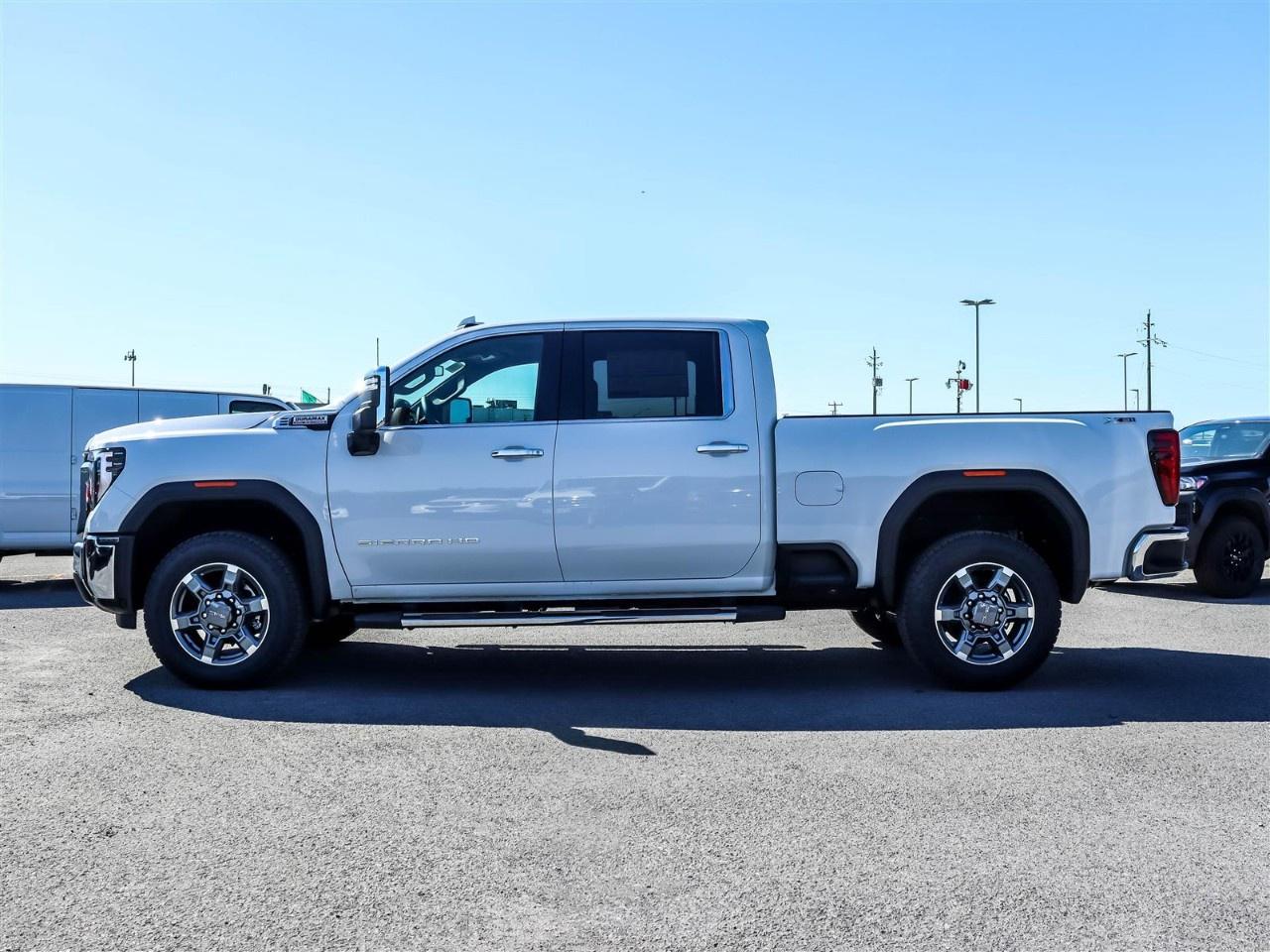 2025 GMC Sierra 3500HD 4WD Crew Cab Standard Box SLT Photo