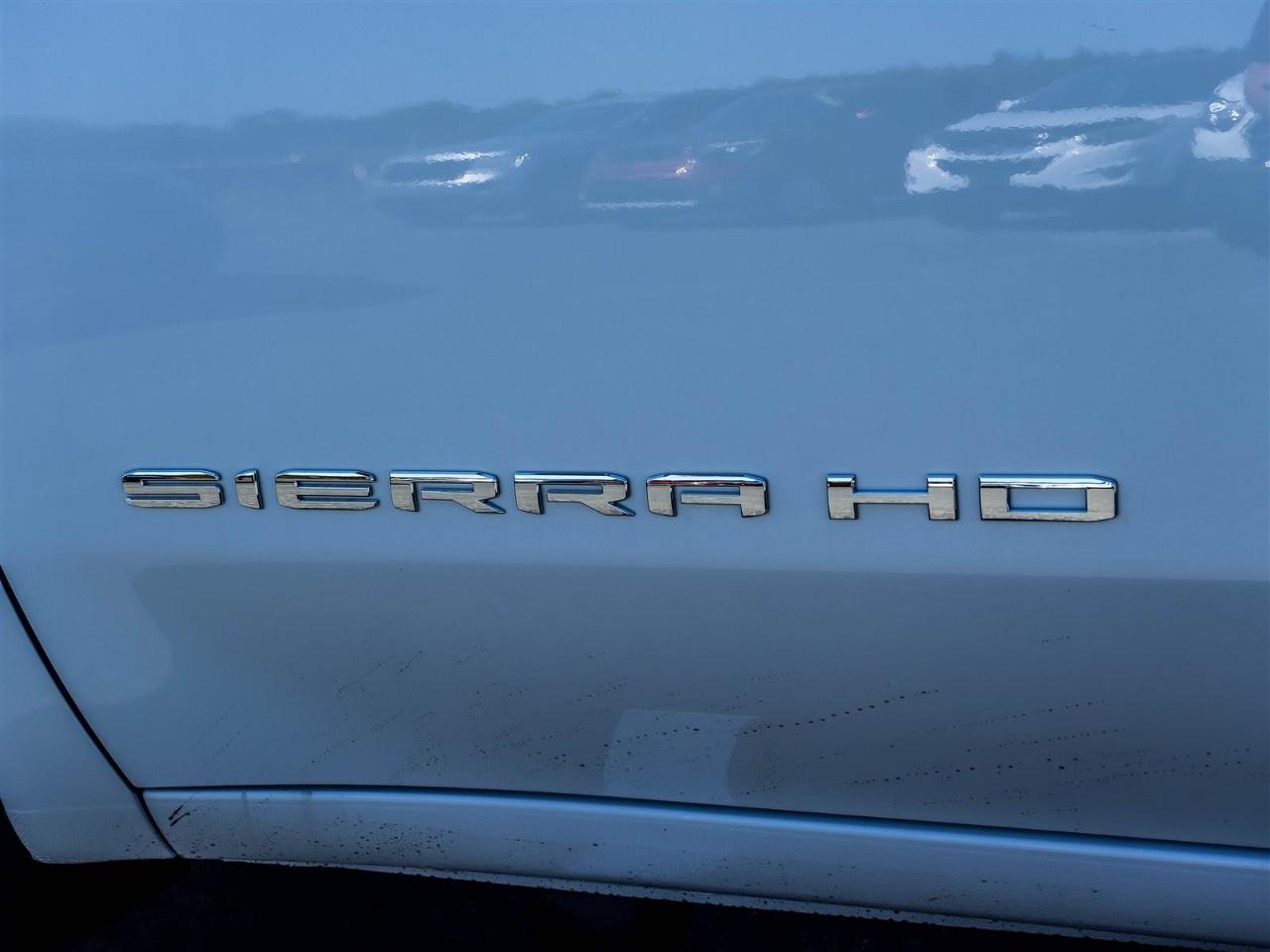 2025 GMC Sierra 3500HD 4WD Crew Cab Standard Box SLT Photo