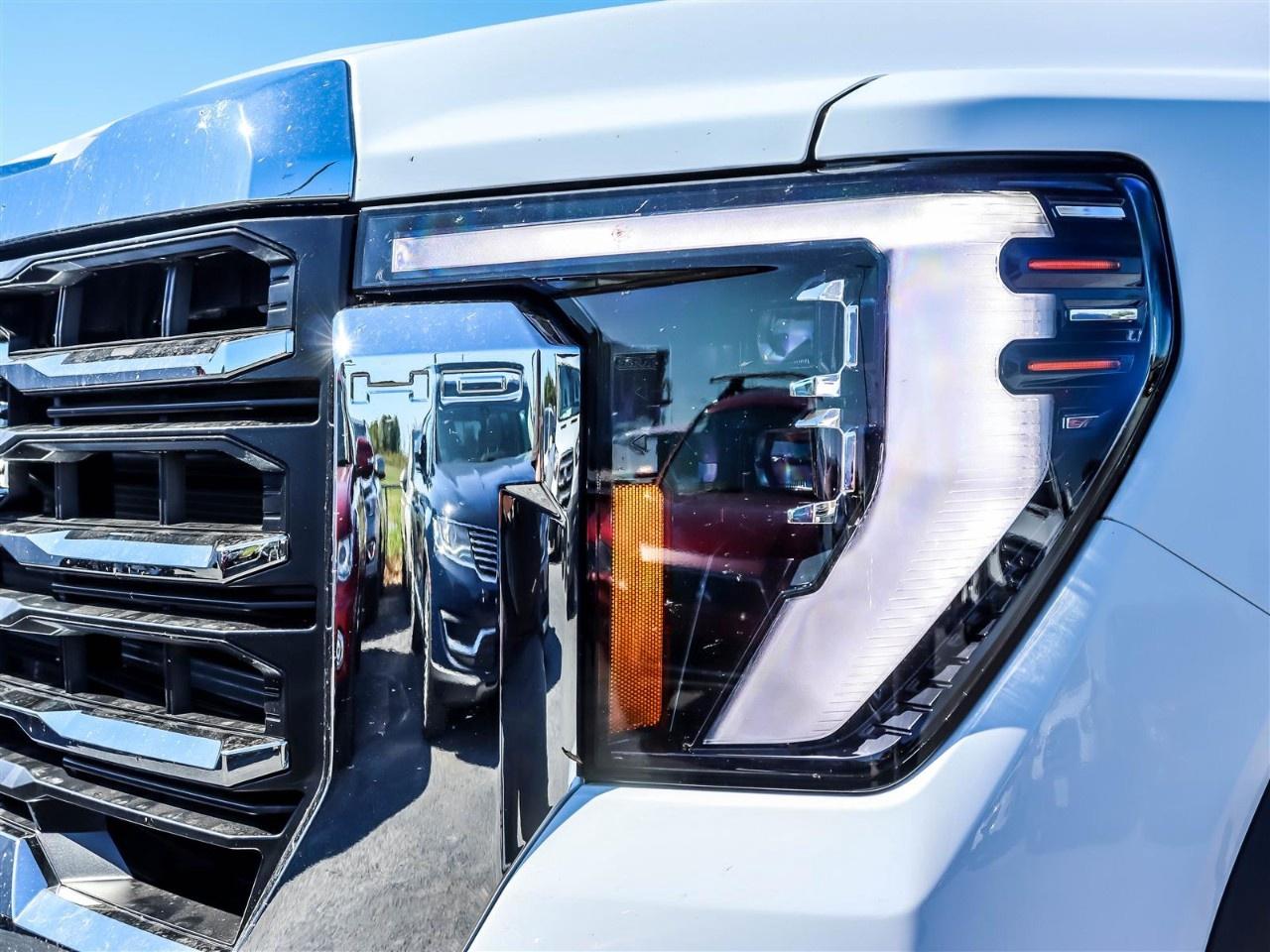 2025 GMC Sierra 3500HD 4WD Crew Cab Standard Box SLT Photo