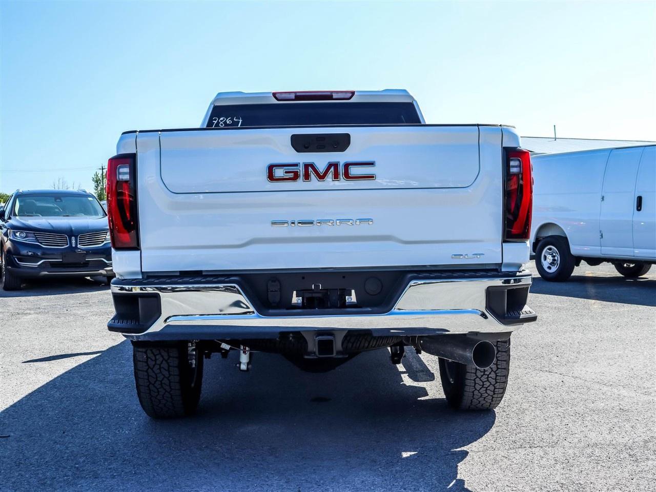 2025 GMC Sierra 3500HD 4WD Crew Cab Standard Box SLT Photo
