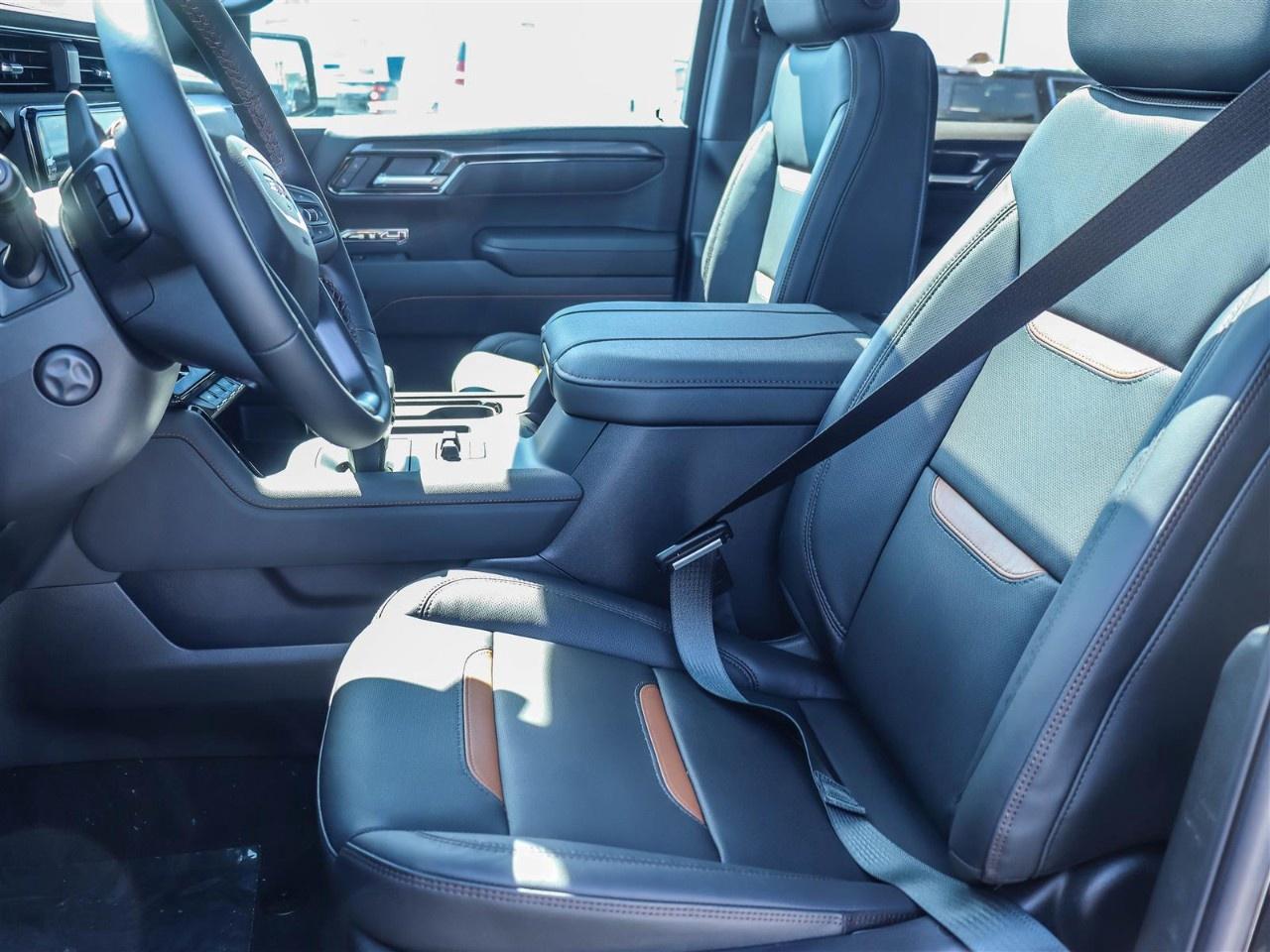 2026 GMC Sierra 1500 Crew Cab Standard Box 4-Wheel Drive AT4 Photo