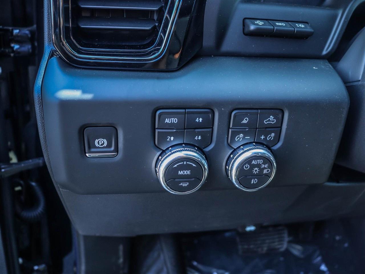 2026 GMC Sierra 1500 Crew Cab Standard Box 4-Wheel Drive AT4 Photo