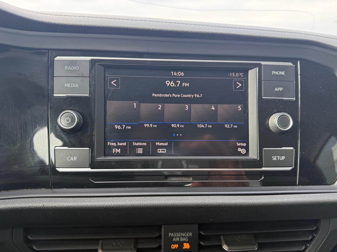 2019 Volkswagen Jetta 1.4 TSI Comfortline (M6) 4dr Sedan Photo