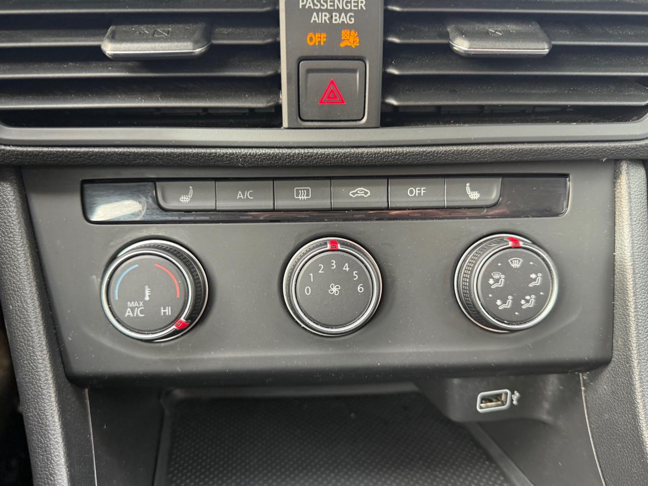 2019 Volkswagen Jetta 1.4 TSI Comfortline (M6) 4dr Sedan Photo