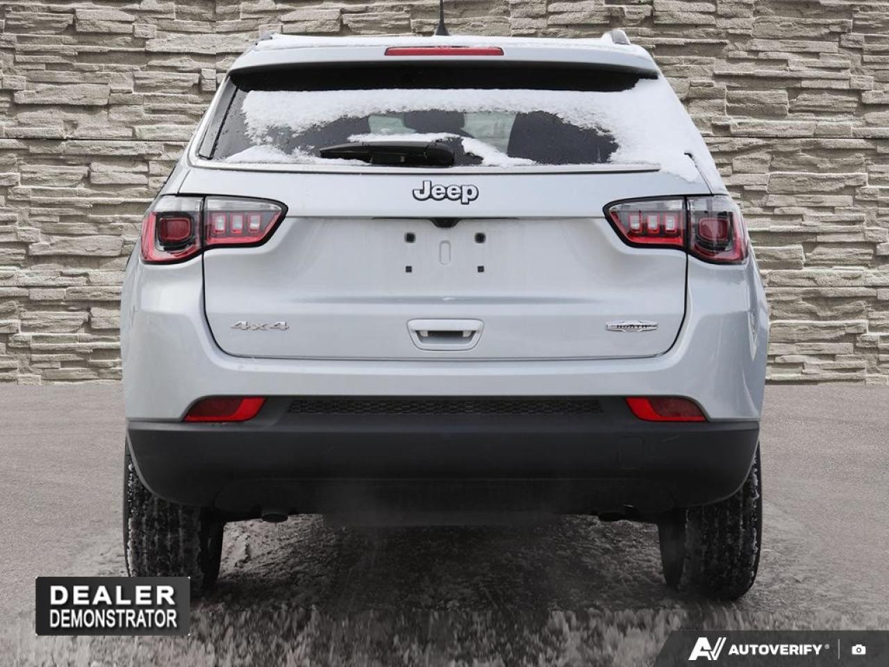 2025 Jeep Compass North 4dr 4x4 Photo4