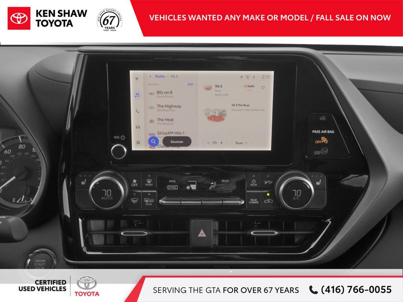 2023 Toyota Highlander XLE 4dr All-wheel Drive Photo