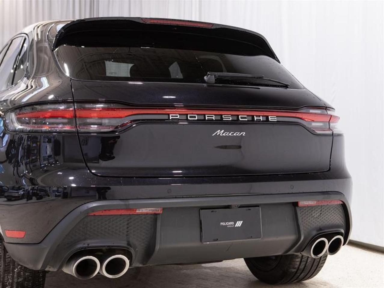 2023 Porsche Macan  Photo