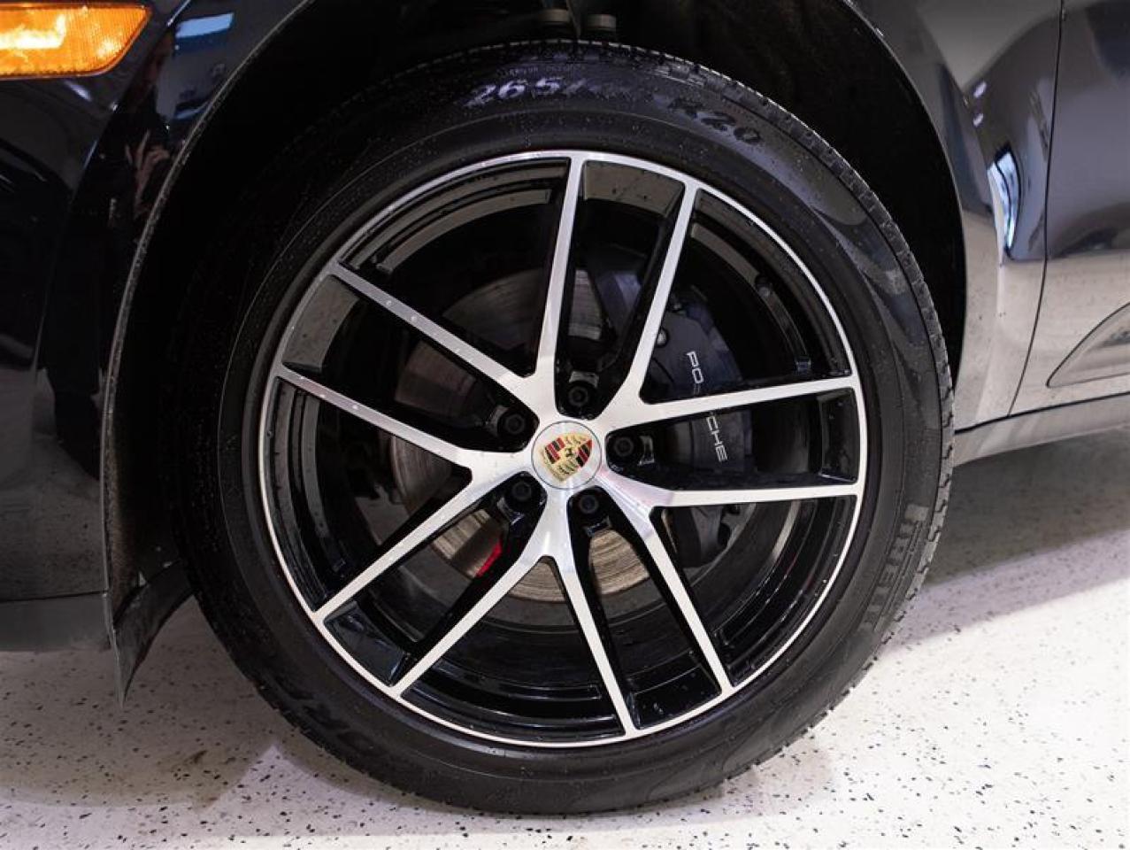 2023 Porsche Macan  Photo