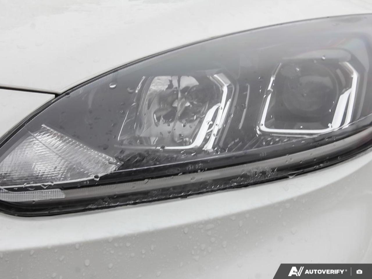 2021 Ford Escape SEL 4dr All-Wheel Drive Photo