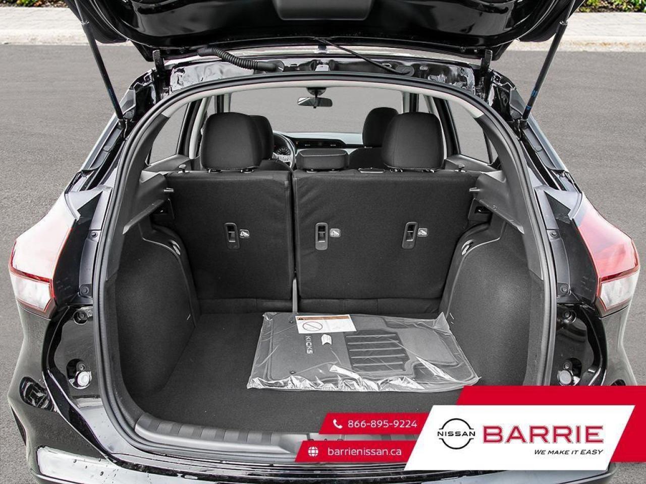 2025 Nissan Kicks Play SV 4dr Front-Wheel Drive Photo