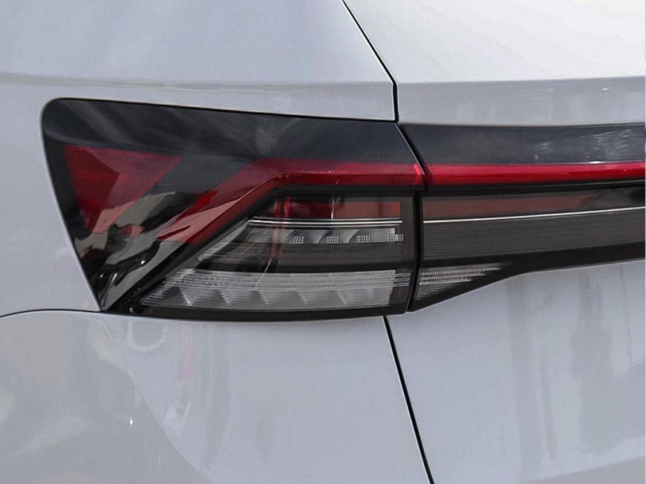 2026 Volkswagen Taos Comfortline Black Edition Photo