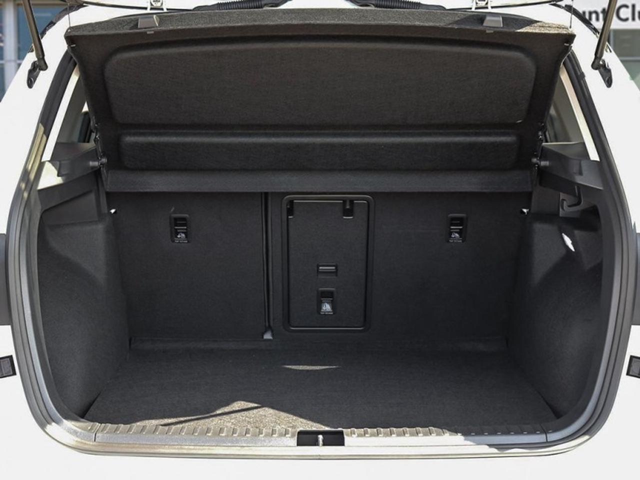 2026 Volkswagen Taos Comfortline Black Edition Photo