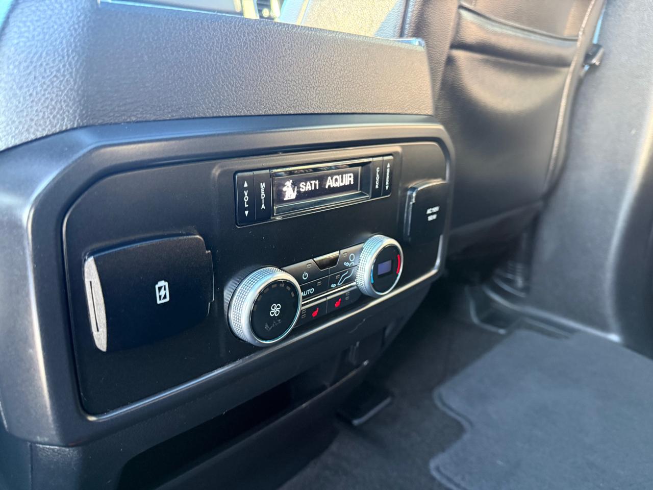 2021 Ford Expedition Max Limited 4dr 4x4 Photo