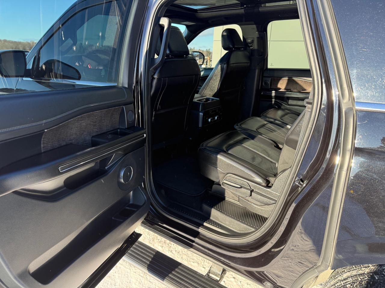 2021 Ford Expedition Max Limited 4dr 4x4 Photo