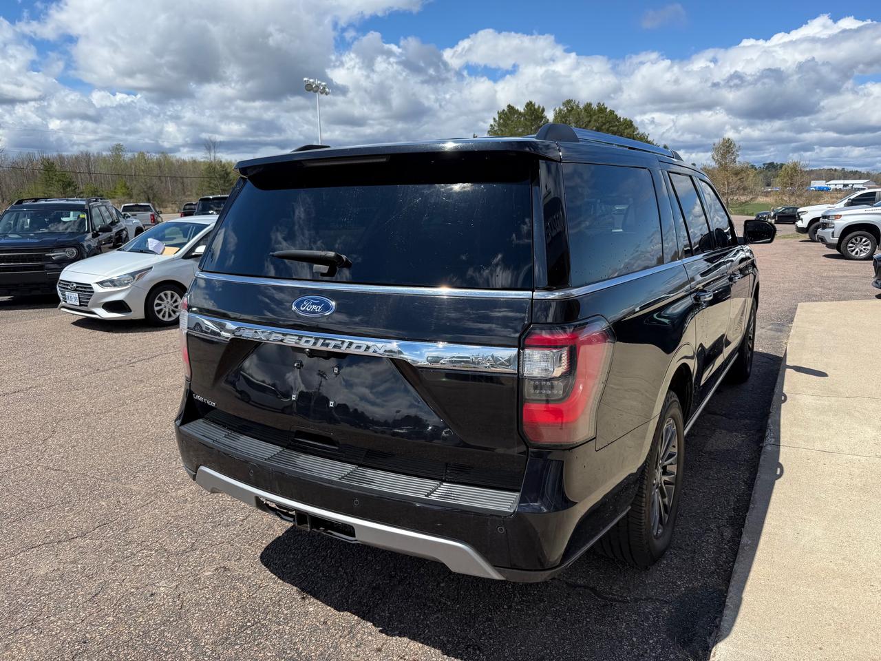 2021 Ford Expedition Max Limited 4dr 4x4 Photo
