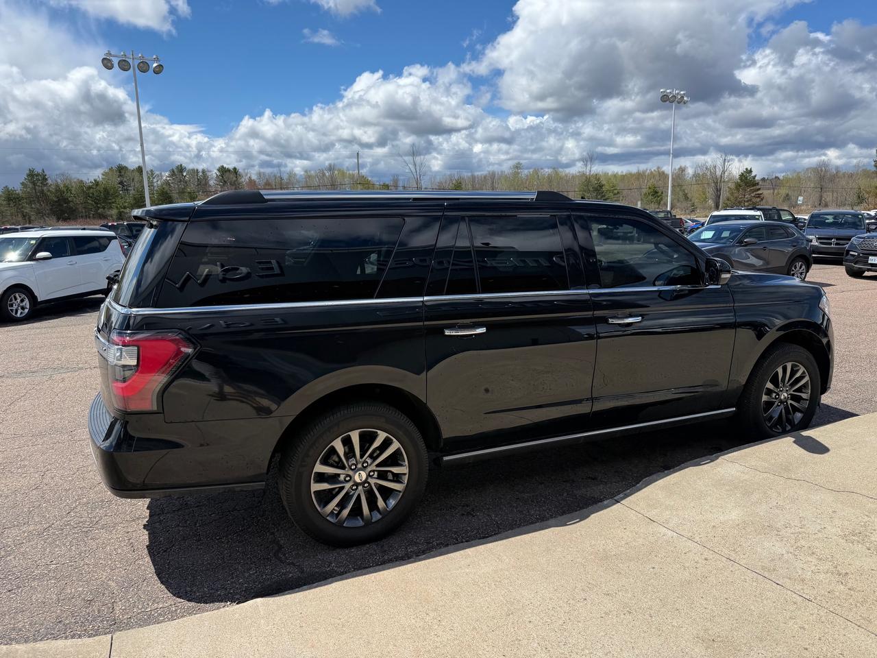 2021 Ford Expedition Max Limited 4dr 4x4 Photo