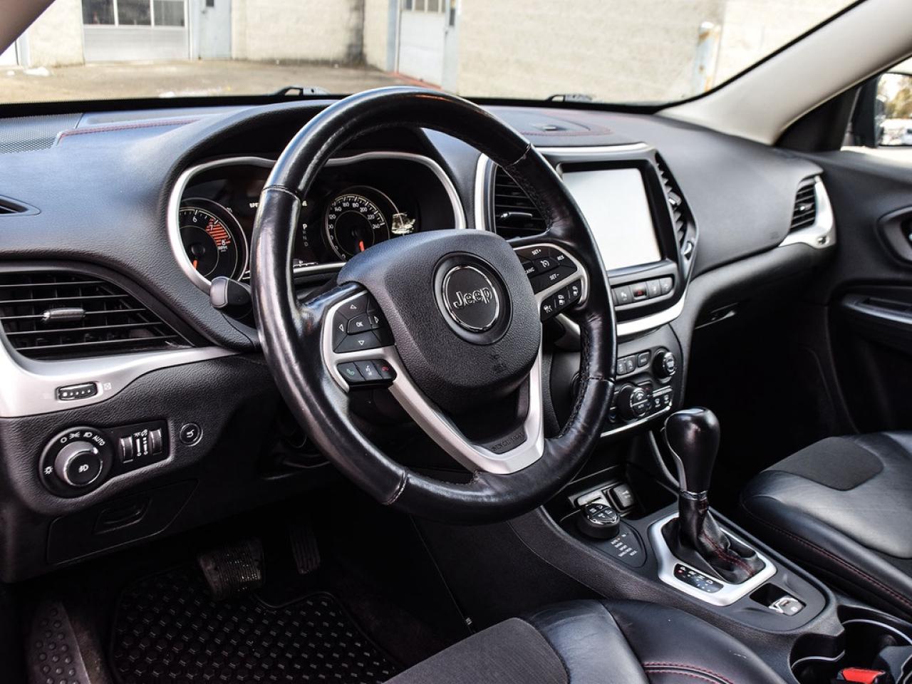 2016 Jeep Cherokee Trailhawk 4dr 4x4 Photo