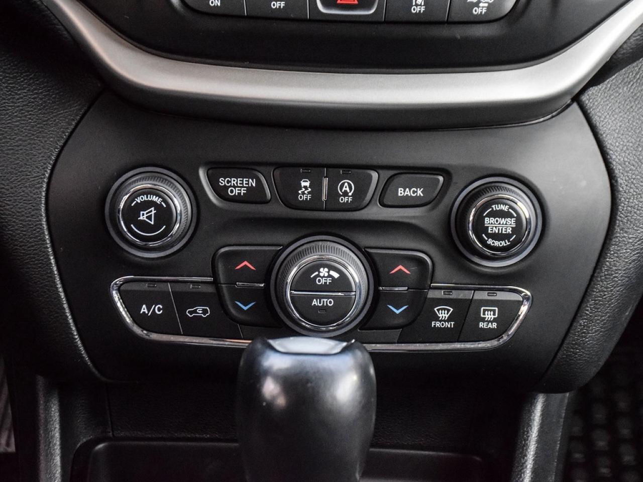 2016 Jeep Cherokee Trailhawk 4dr 4x4 Photo