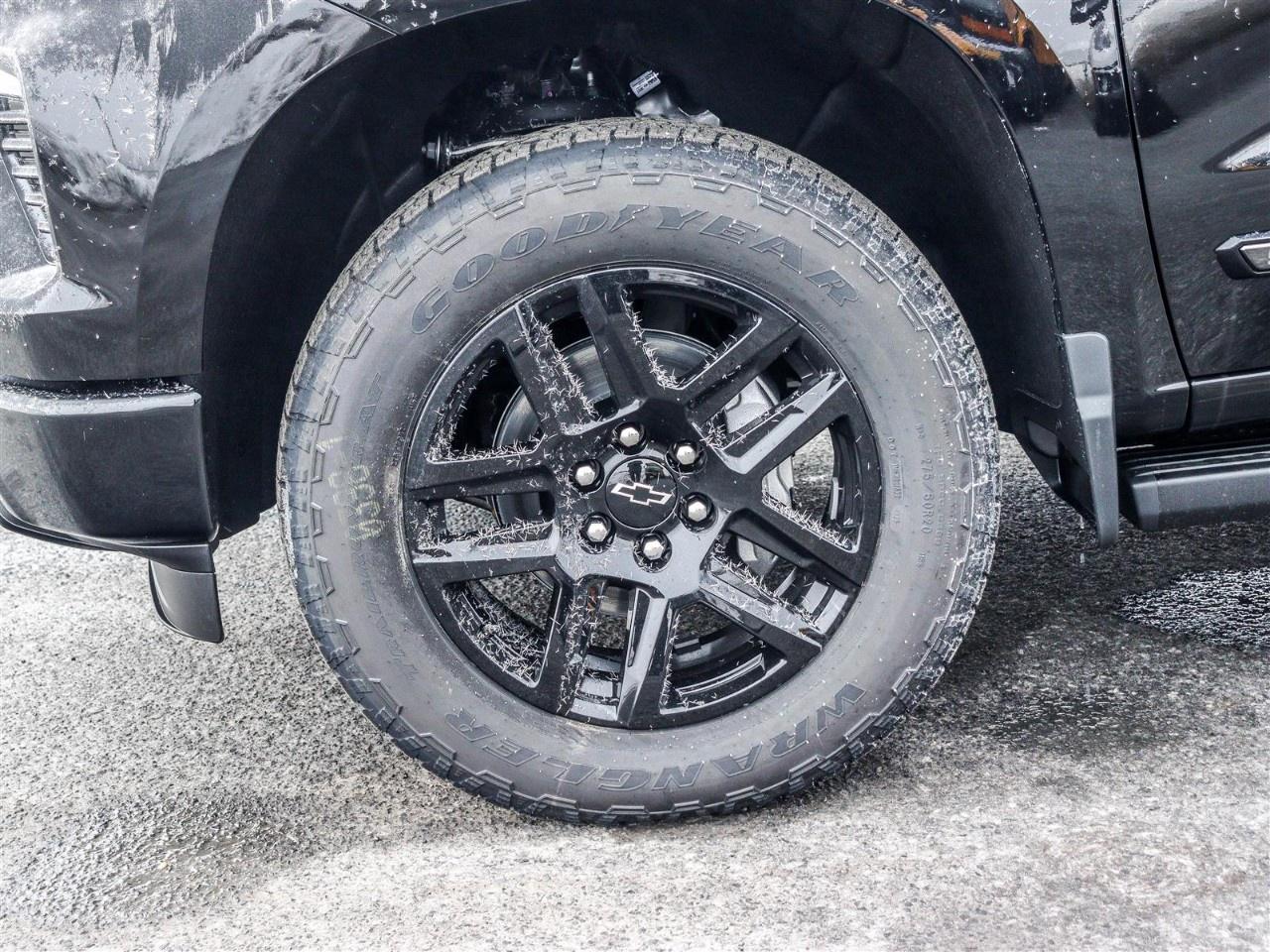 2026 Chevrolet Silverado 1500 Crew Cab Short Box 4-Wheel Drive High Country Photo