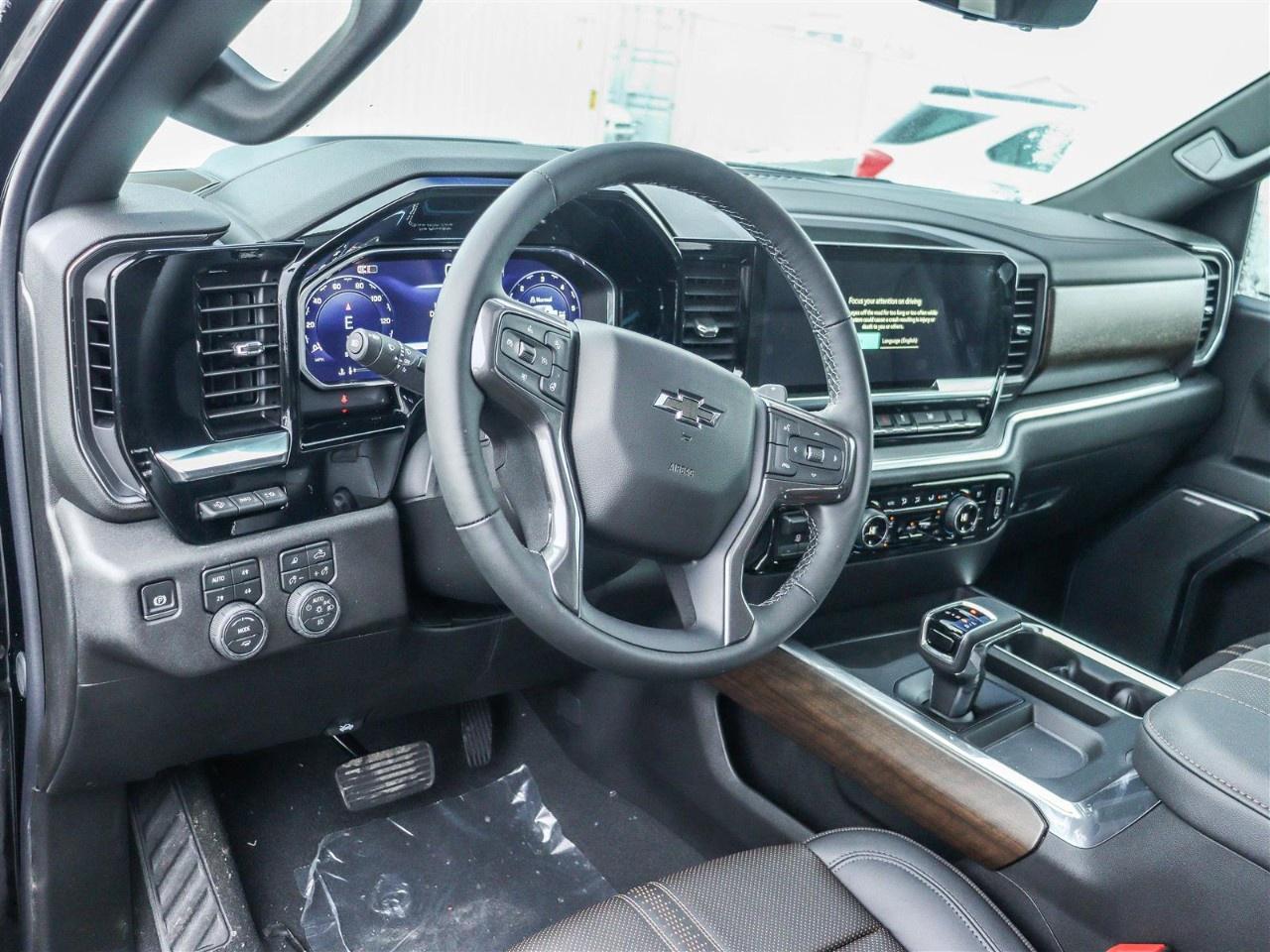 2026 Chevrolet Silverado 1500 Crew Cab Short Box 4-Wheel Drive High Country Photo