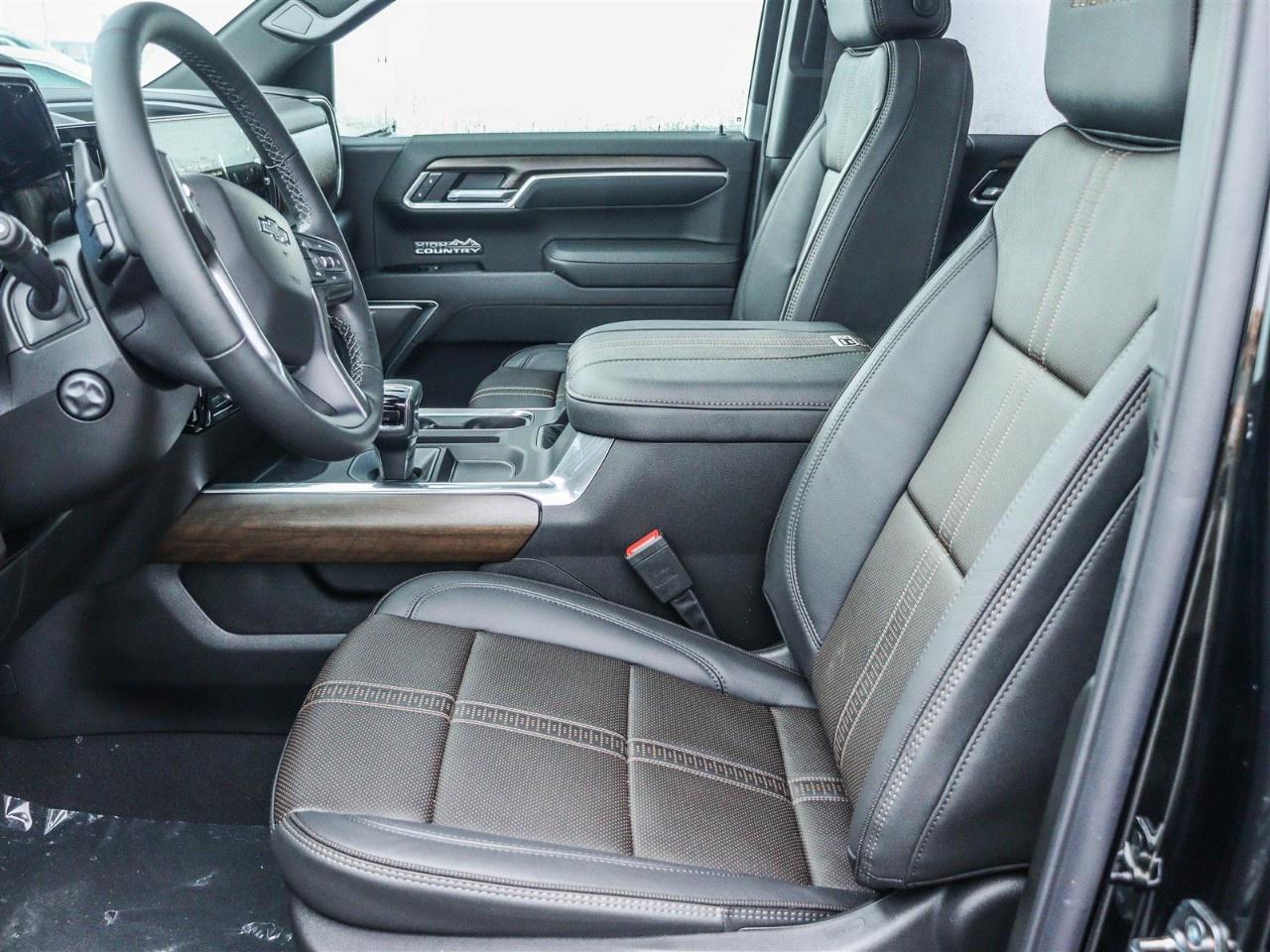 2026 Chevrolet Silverado 1500 Crew Cab Short Box 4-Wheel Drive High Country Photo