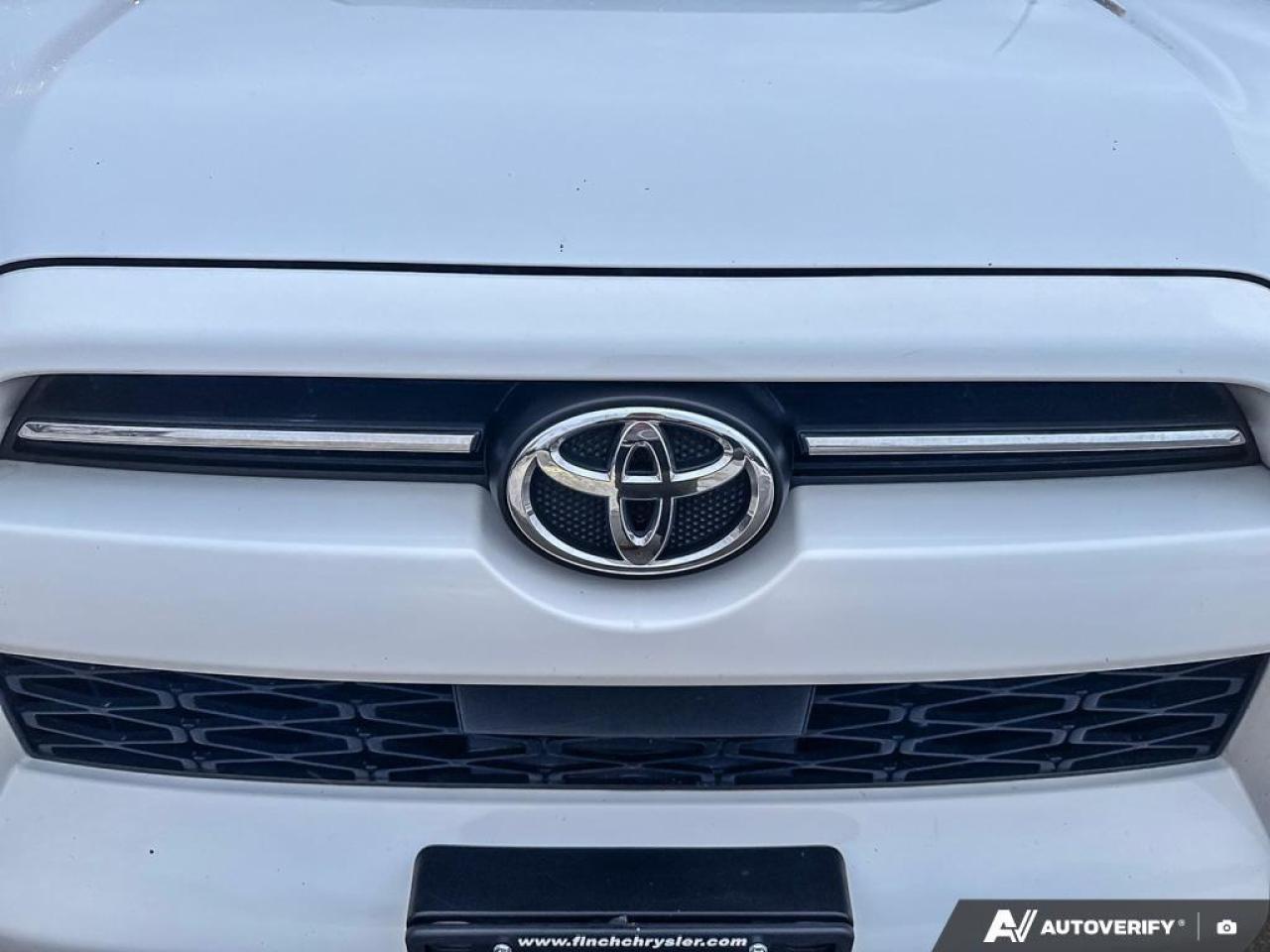 2024 Toyota 4Runner Base 4dr 4x4 Photo