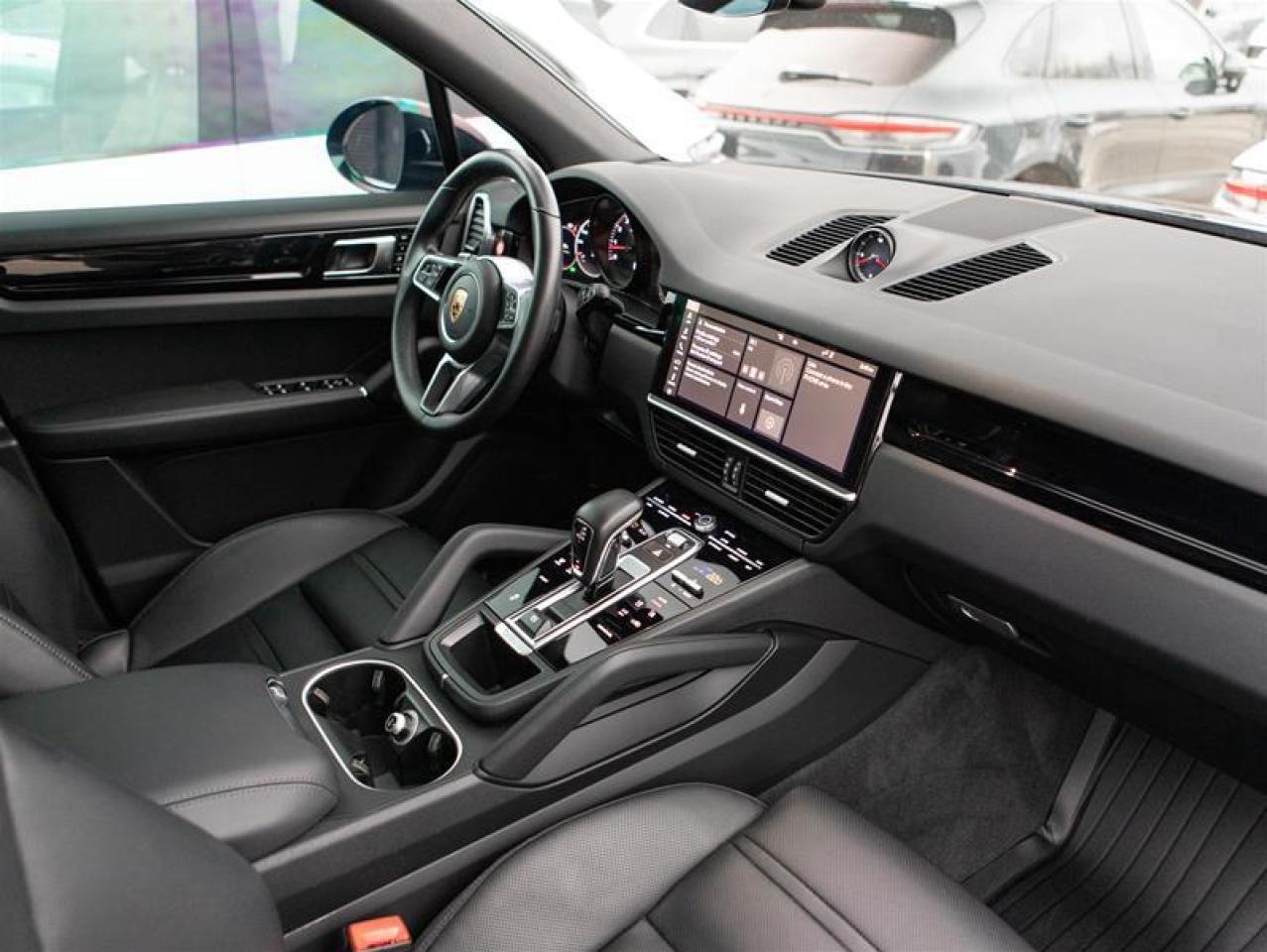 2020 Porsche Cayenne  Photo