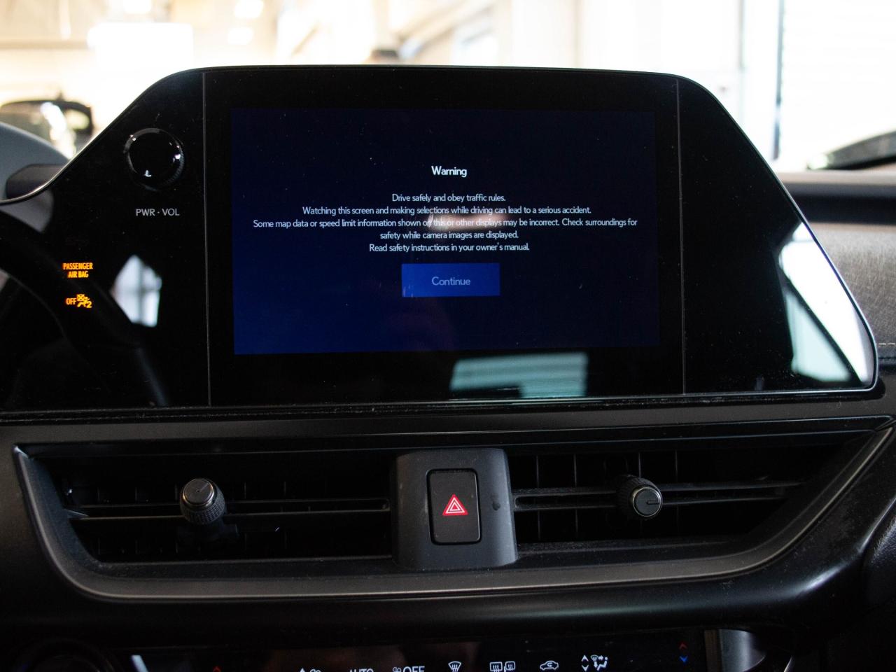 2024 Lexus UX 250H  Photo