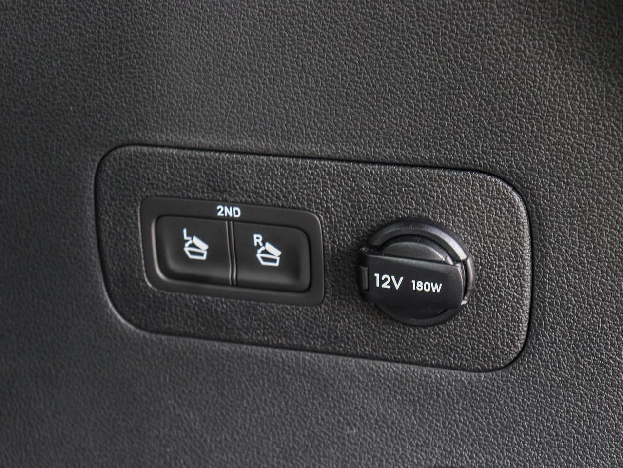 2023 Hyundai Santa Fe Ultimate Calligraphy 4dr All-Wheel Drive Photo