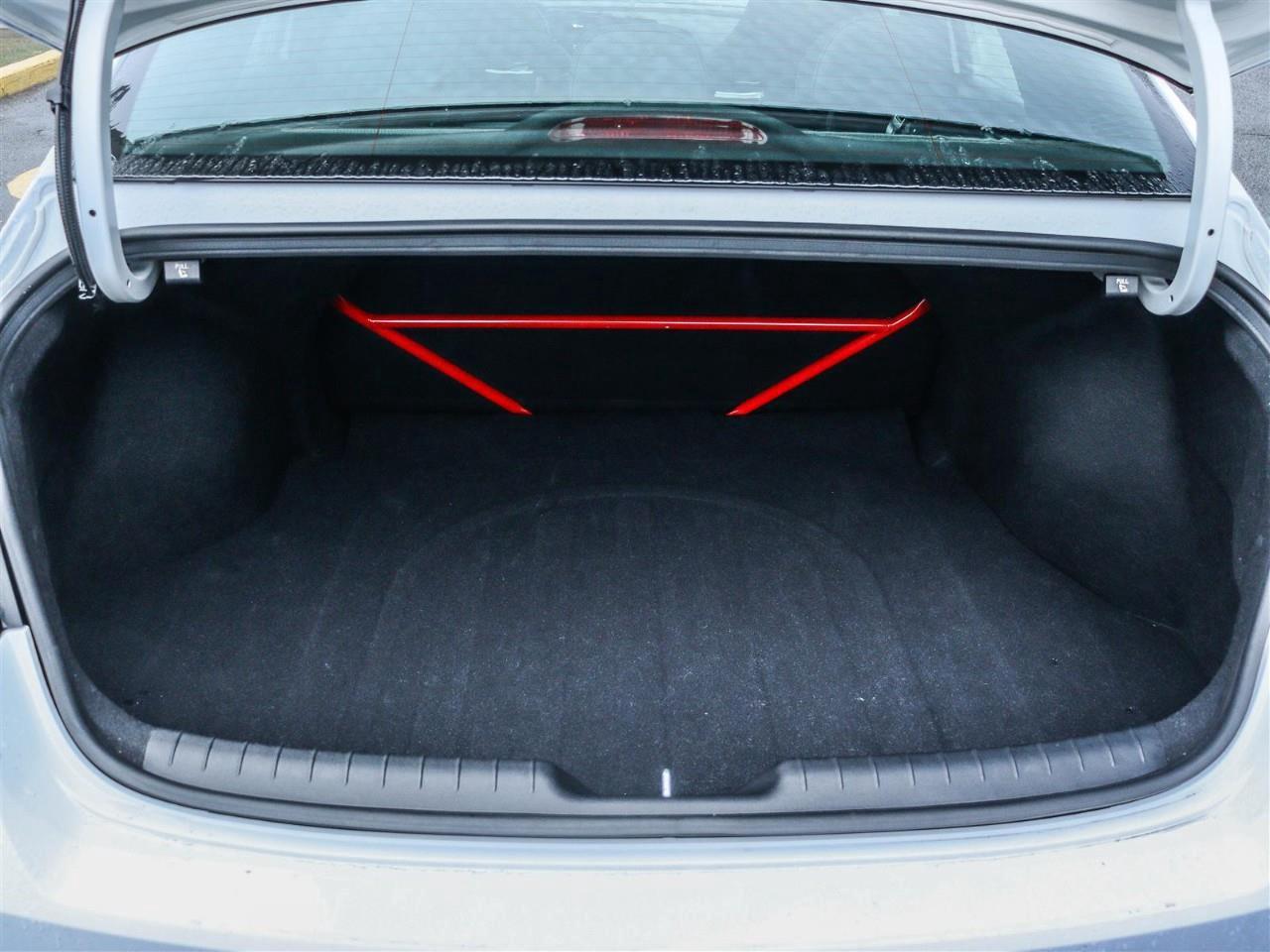 2022 Hyundai Elantra N Base 4dr Sedan Photo