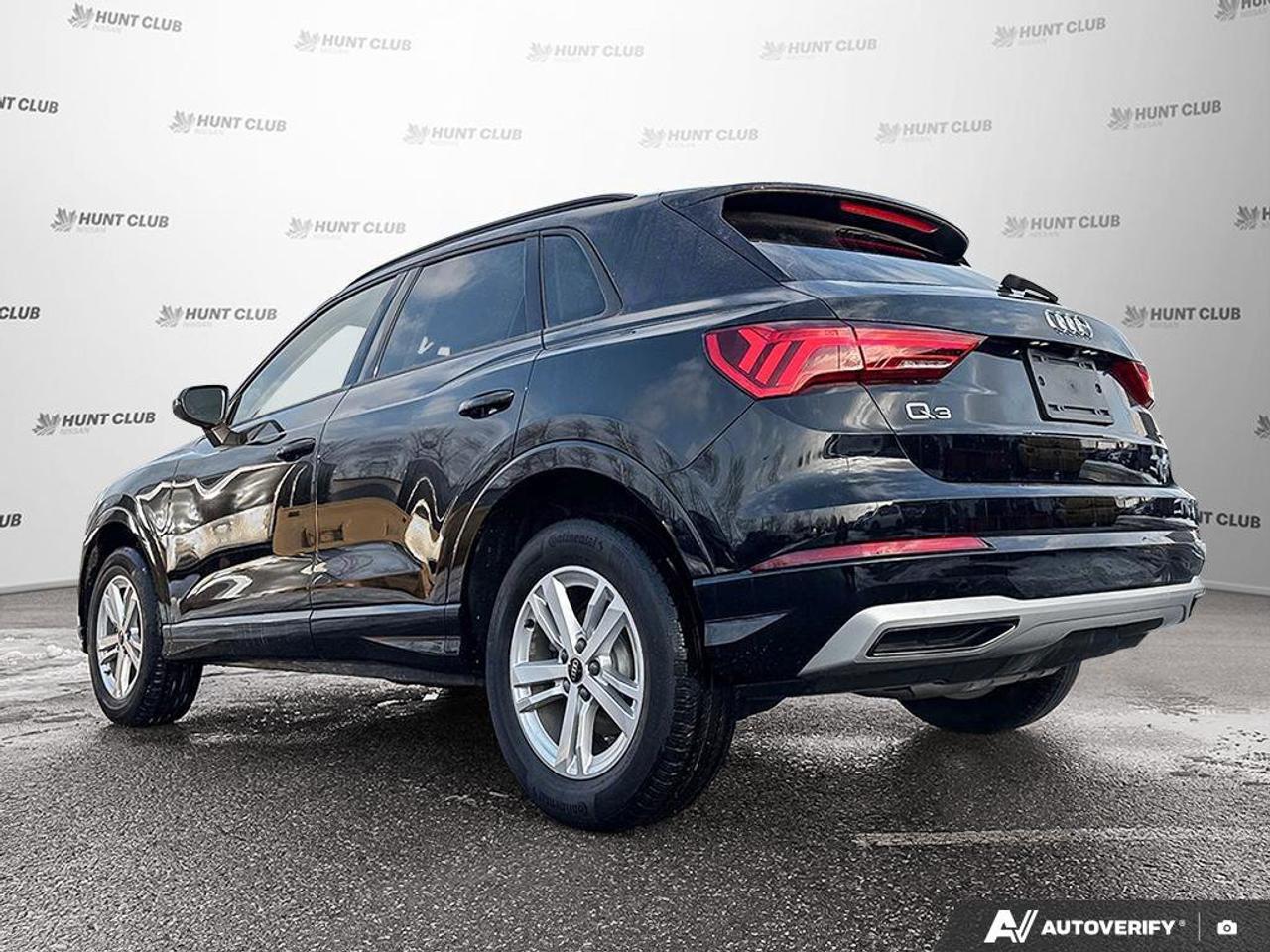 2022 Audi Q3 Komfort   Moonroof   Leather Seats   Clean Carfax Photo