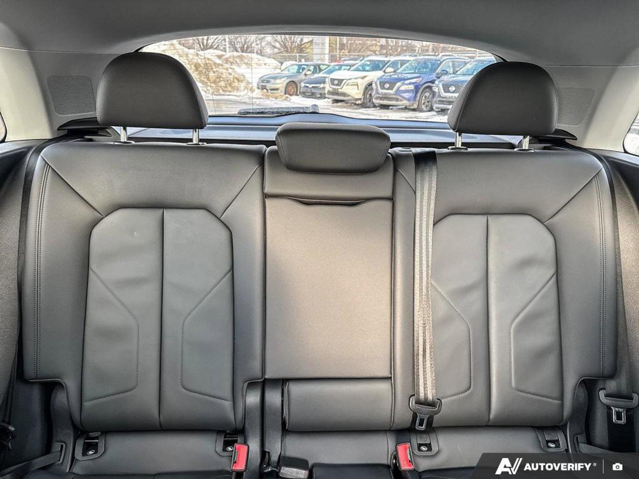 2022 Audi Q3 Komfort   Moonroof   Leather Seats   Clean Carfax Photo