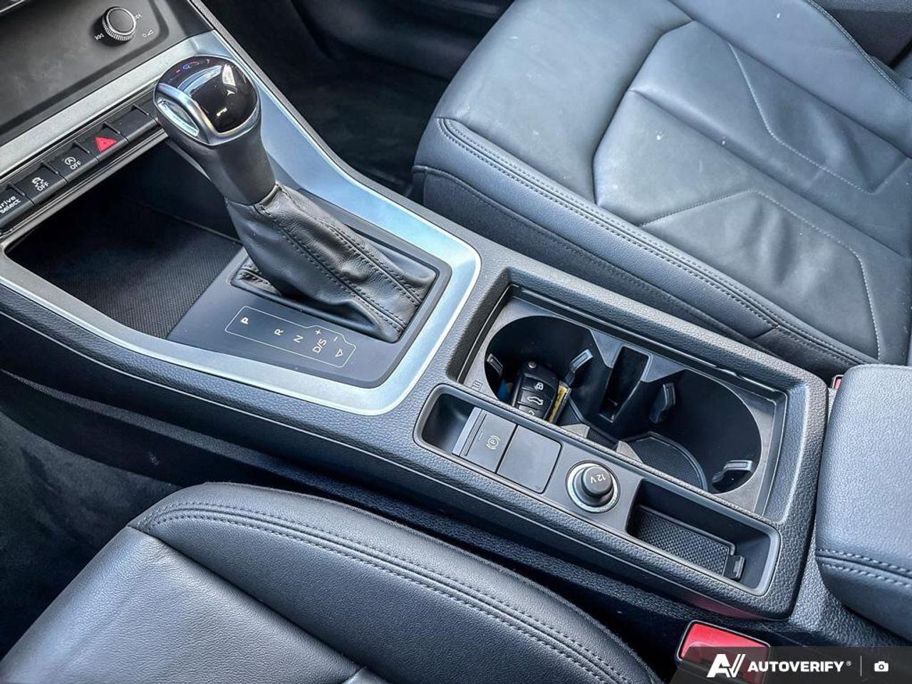 2022 Audi Q3 Komfort   Moonroof   Leather Seats   Clean Carfax Photo