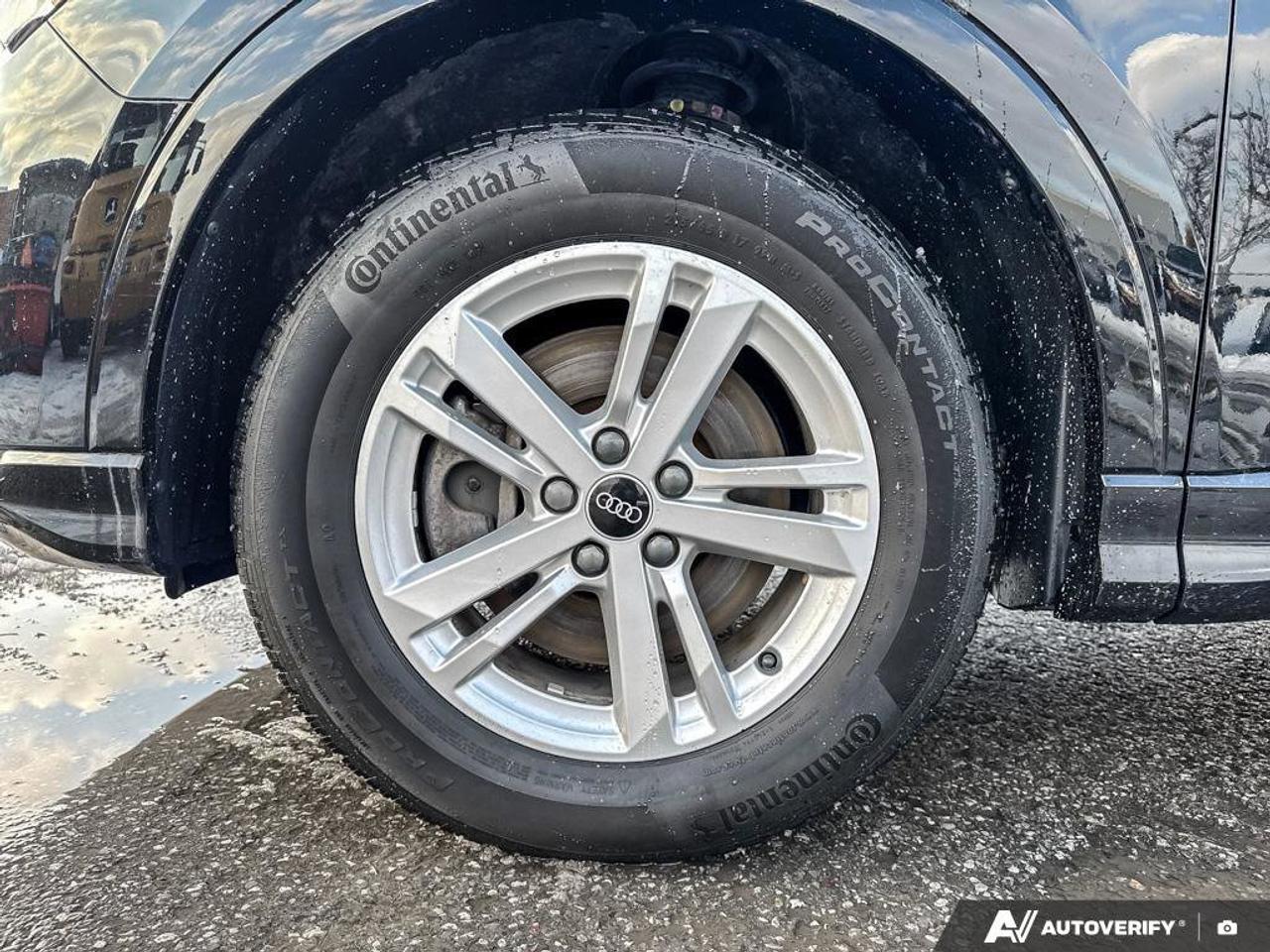 2022 Audi Q3 Komfort   Moonroof   Leather Seats   Clean Carfax Photo