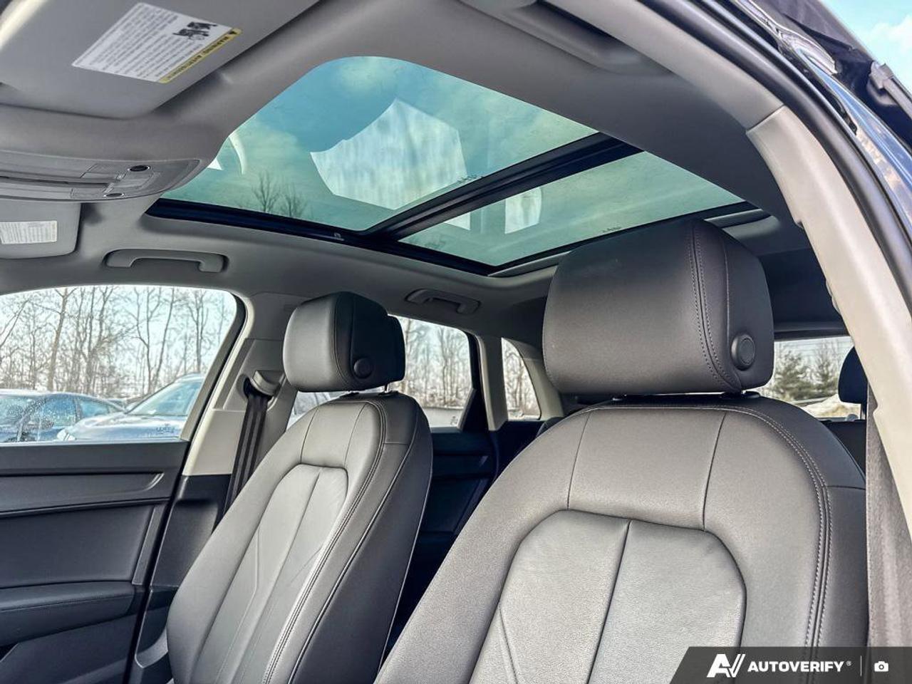 2022 Audi Q3 Komfort   Moonroof   Leather Seats   Clean Carfax Photo