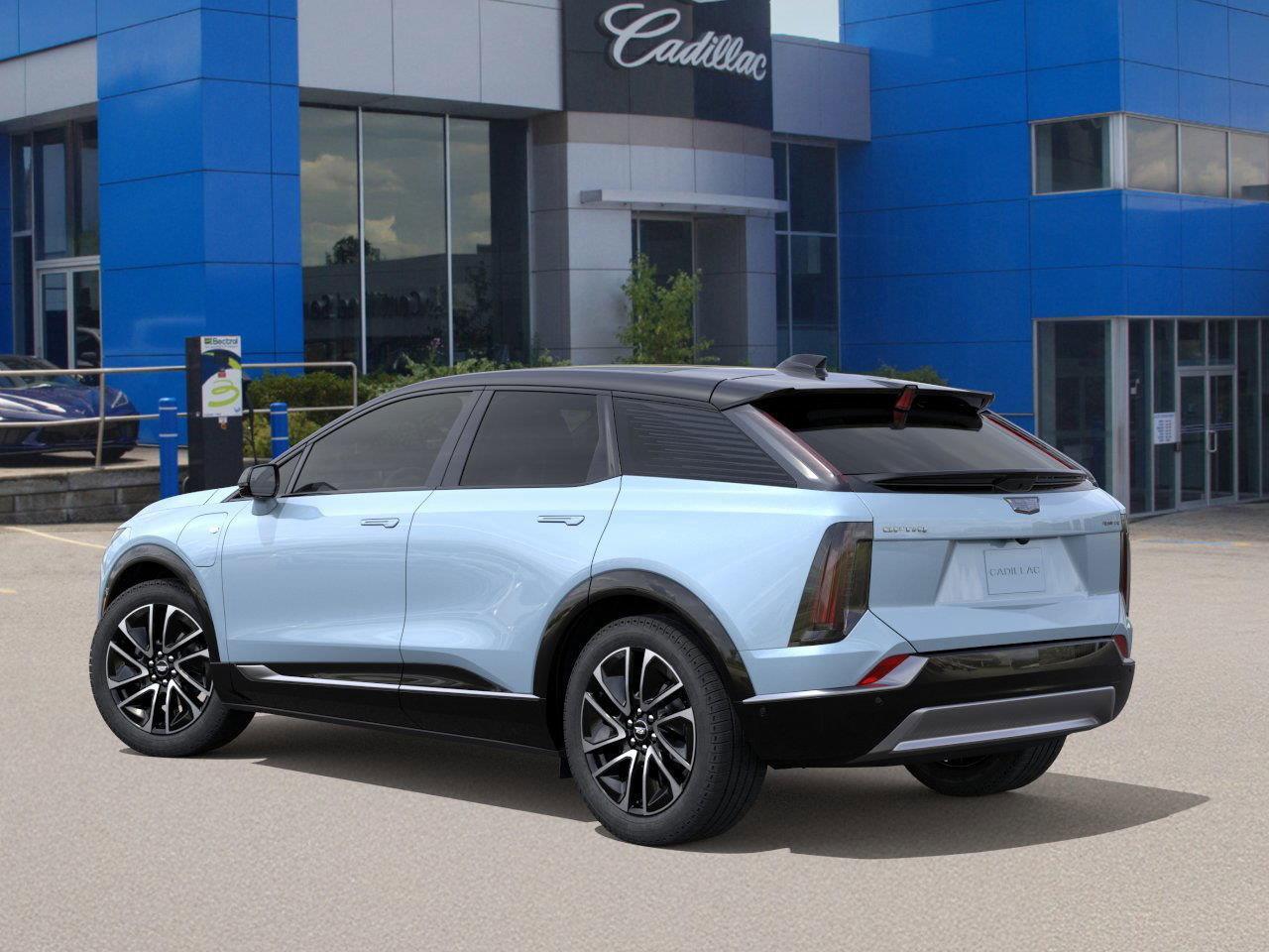 2026 Cadillac OPTIQ Premium Sport 4dr Photo2