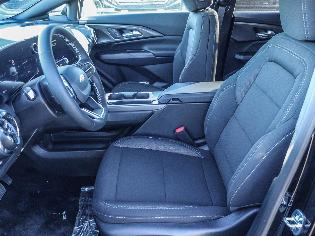 2026 Chevrolet Equinox EV 4dr LT Photo