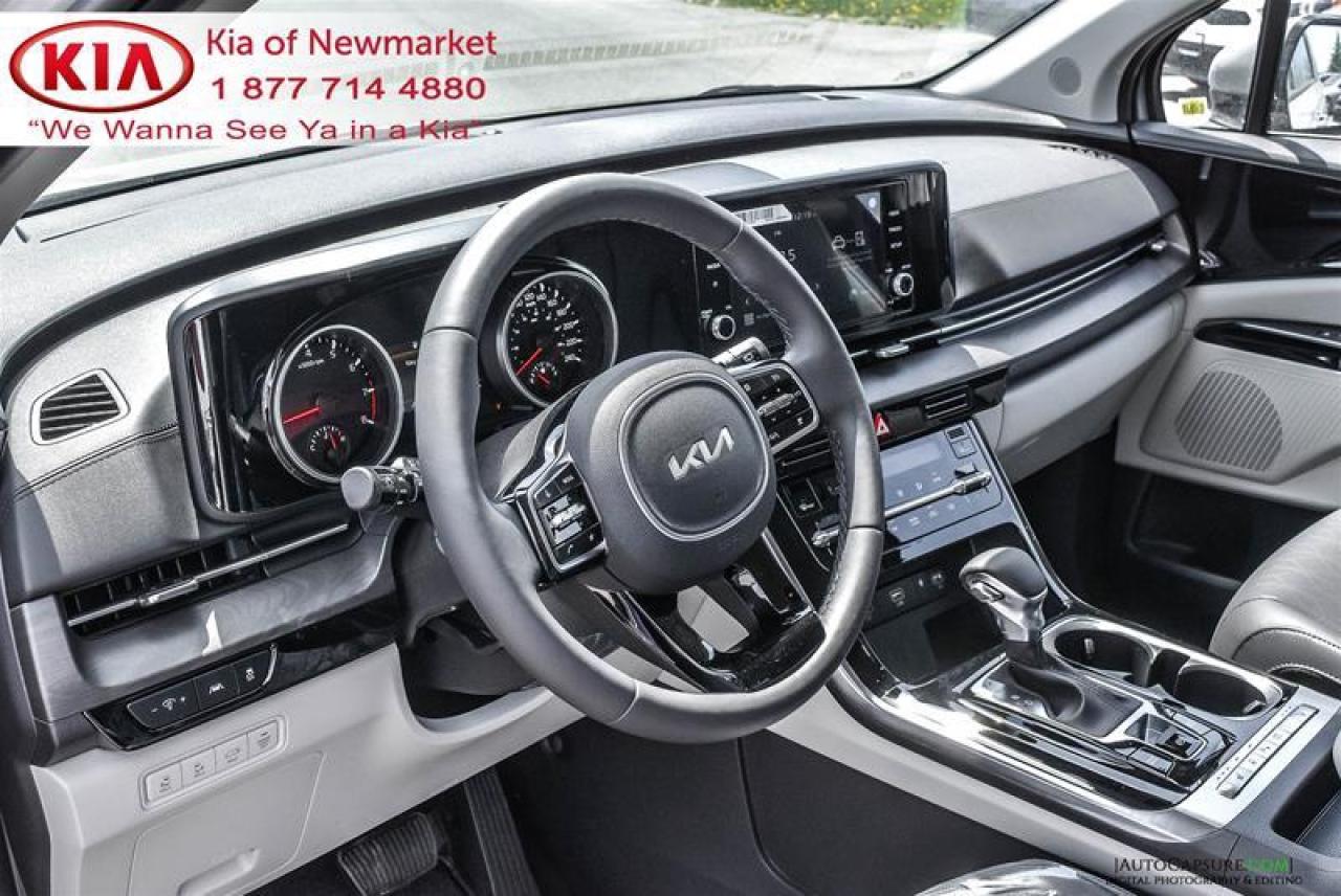 2022 Kia Carnival EX Passenger Van Photo