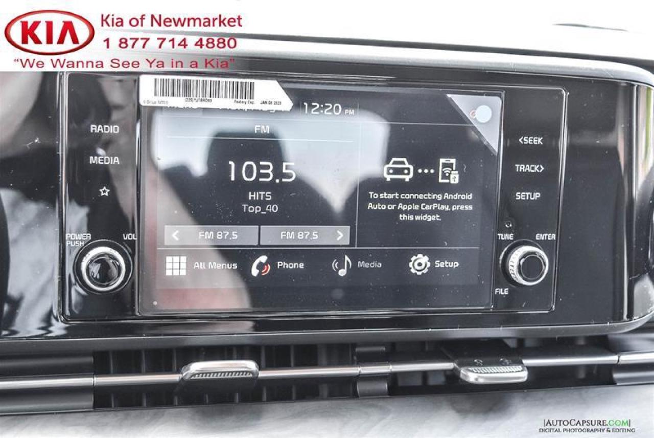 2022 Kia Carnival EX Passenger Van Photo