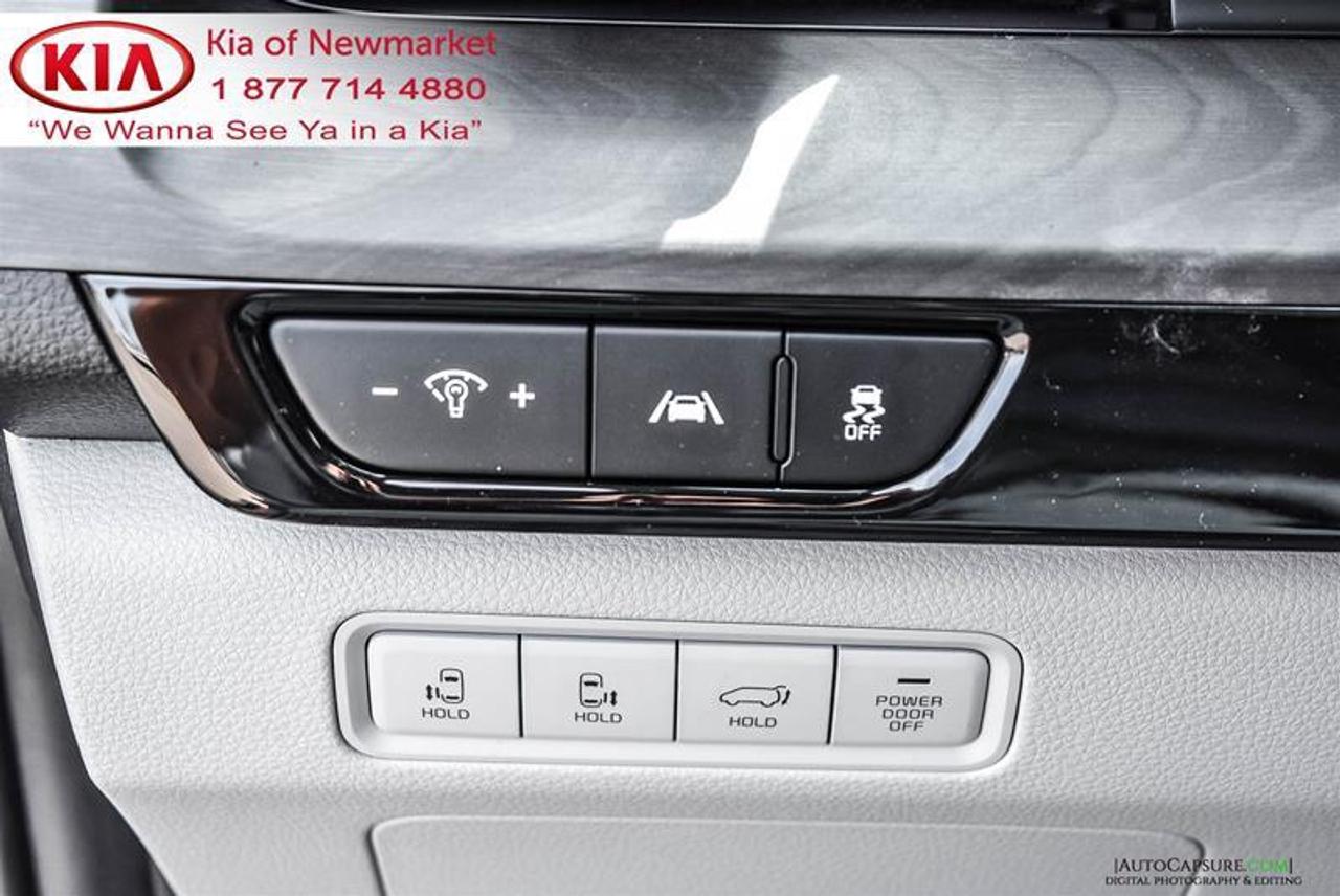 2022 Kia Carnival EX Passenger Van Photo