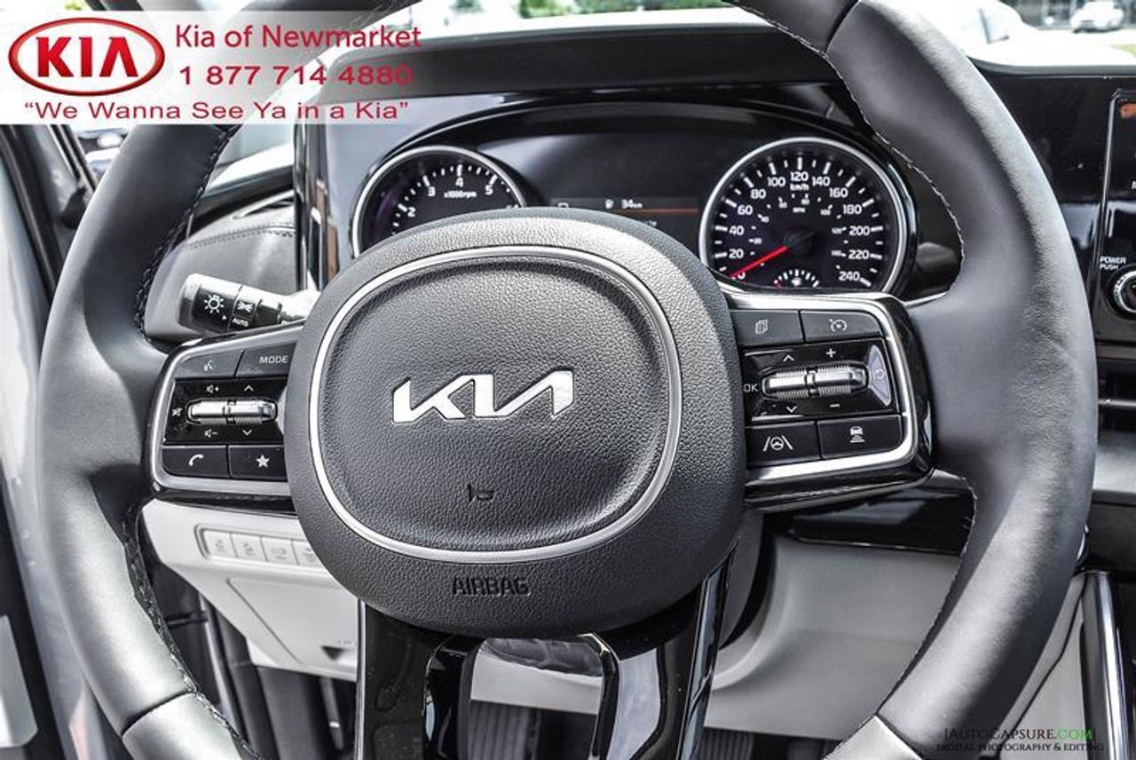 2022 Kia Carnival EX Passenger Van Photo