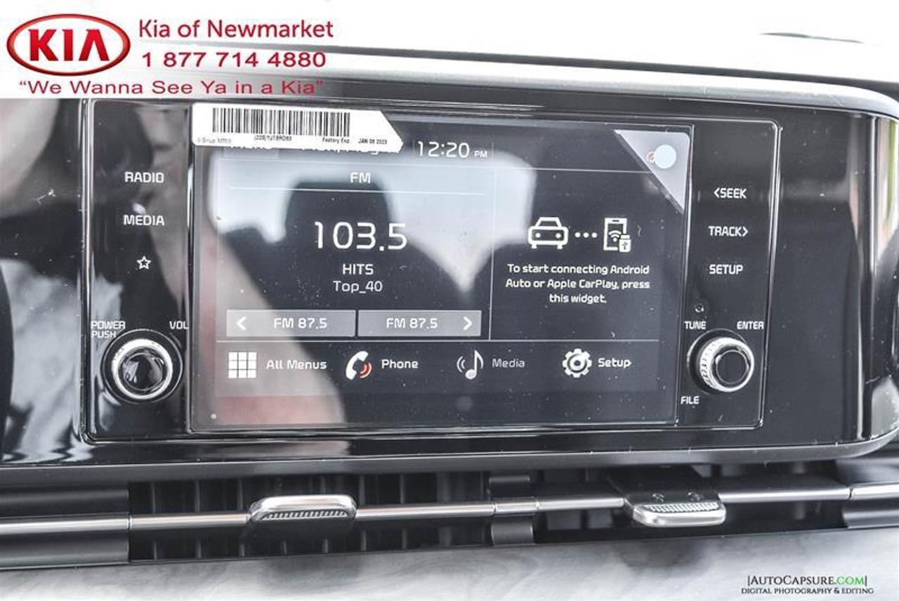 2022 Kia Carnival EX Passenger Van Photo